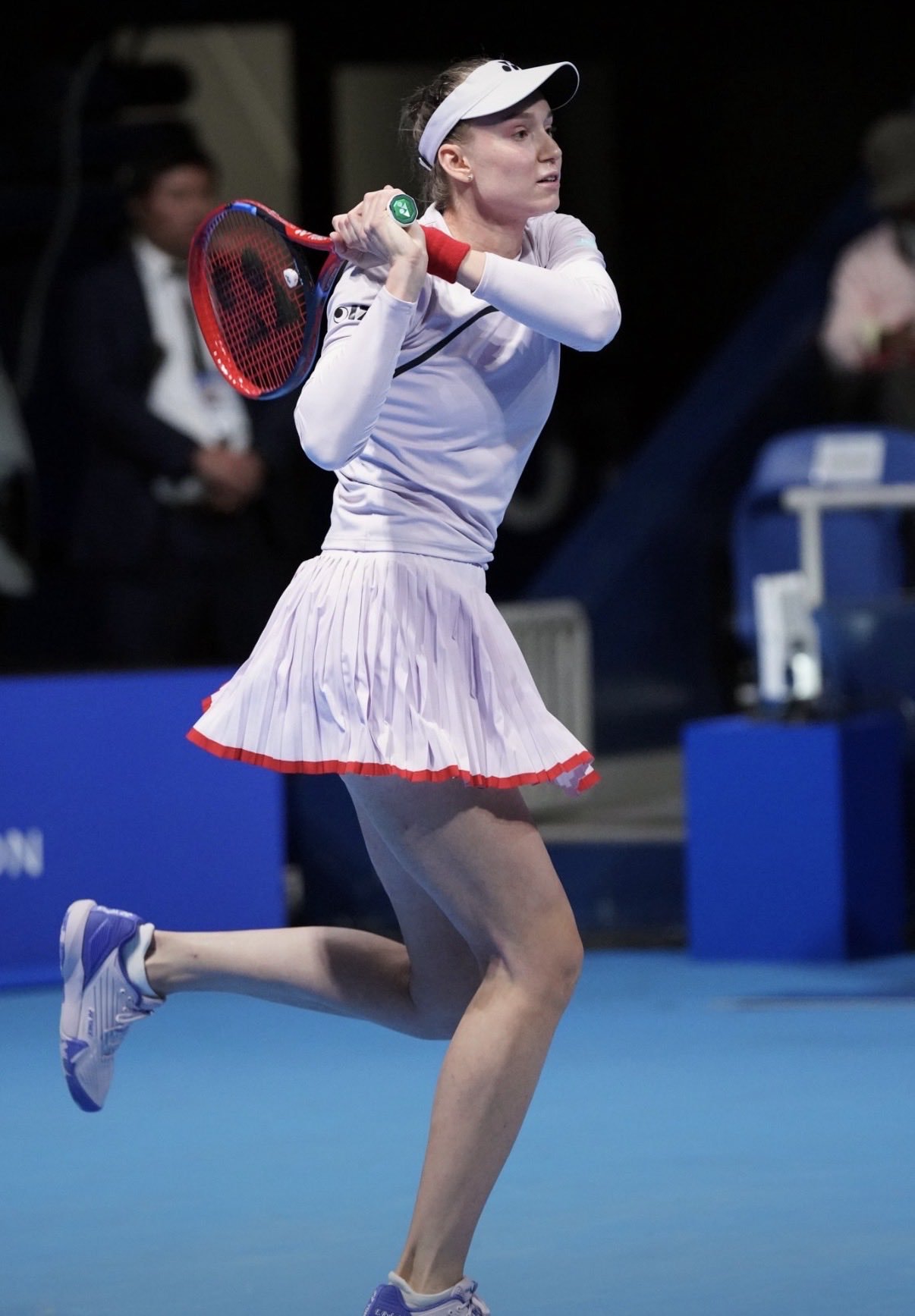 Rybakina seals year-end No. 1 as teenage wildcard Pohankova stuns Osaka