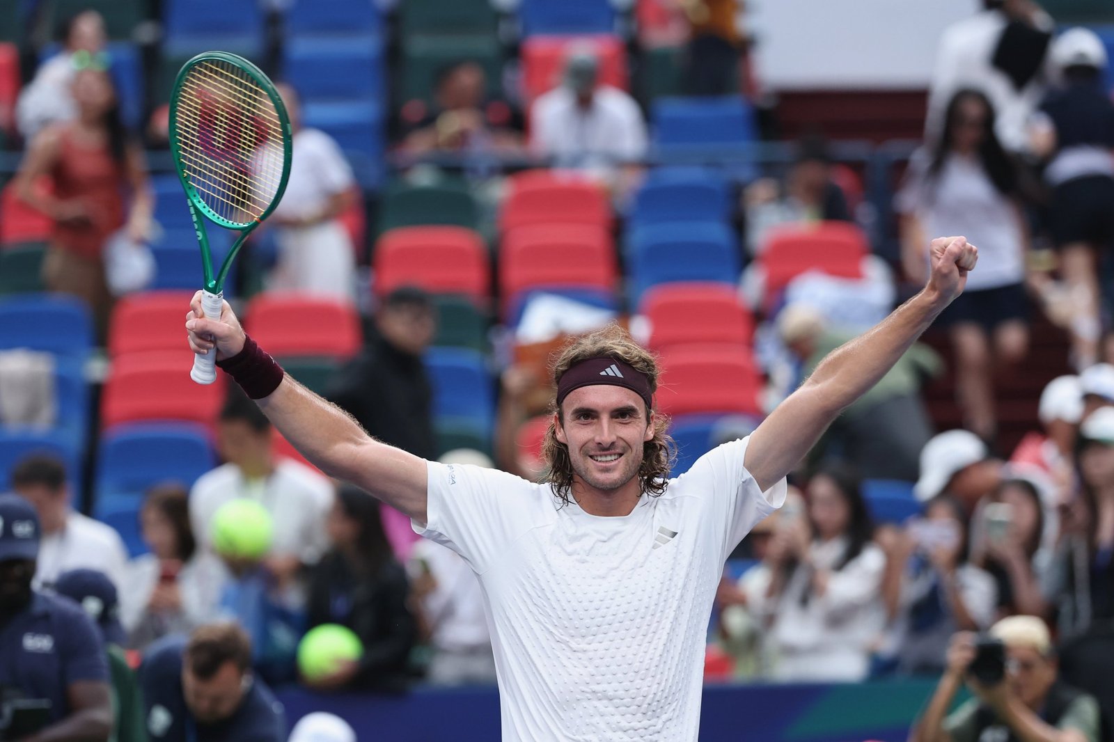 Tsitsipas outlasts Fritz in a bizarre Shanghai finish as balls fall from his pocket twice