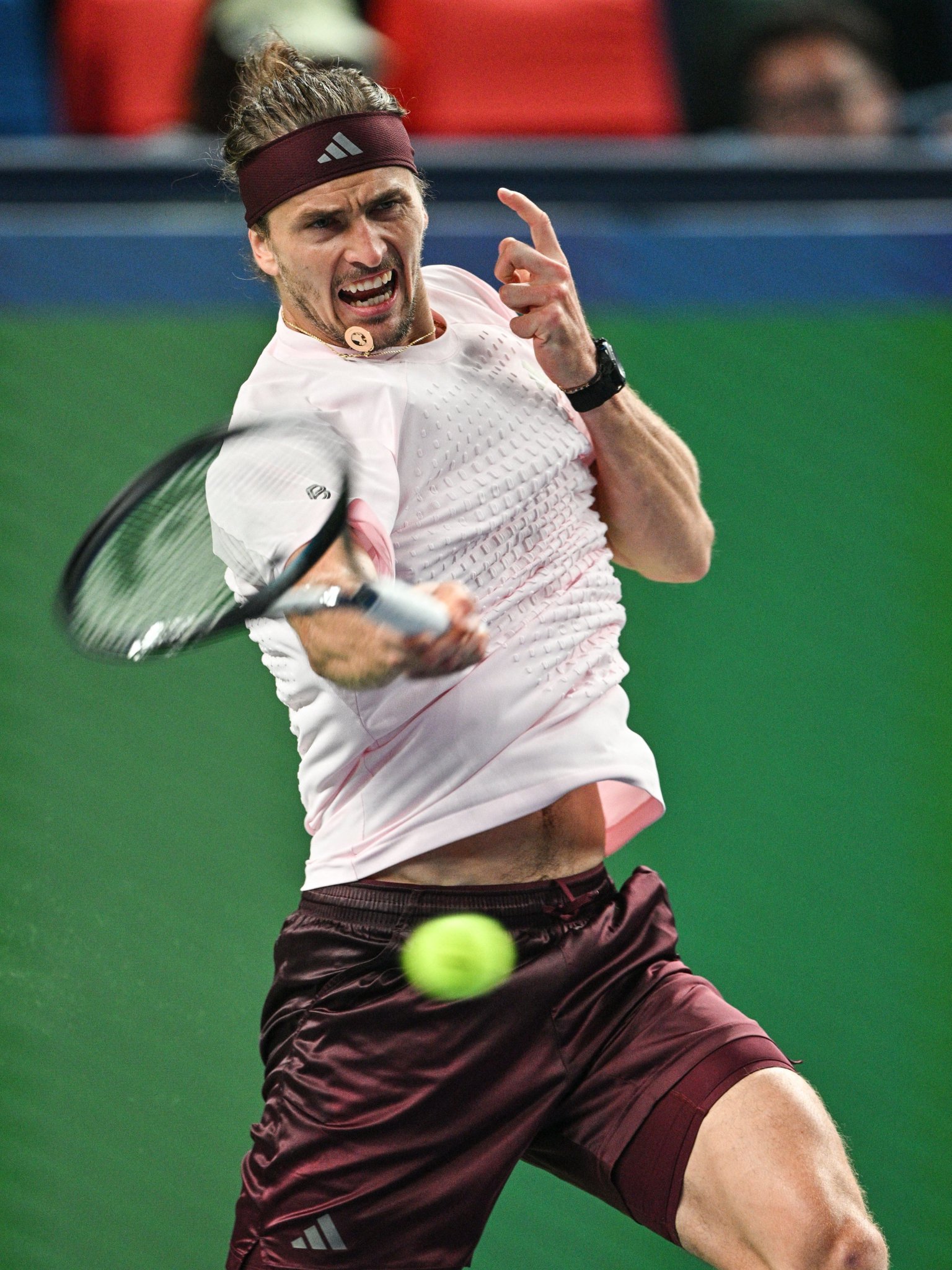 Zverev survives Bublik in a deciding tie-break, ankle and all, to reach the Shanghai quarter-finals