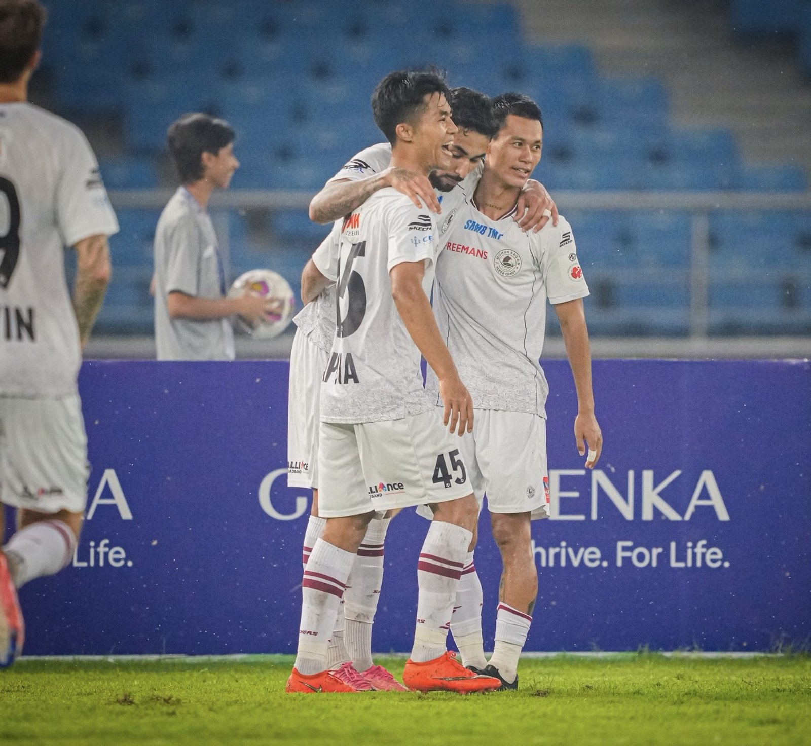 Erwin and Figueira strike four minutes apart as Mohun Bagan come from behind to beat SC Delhi