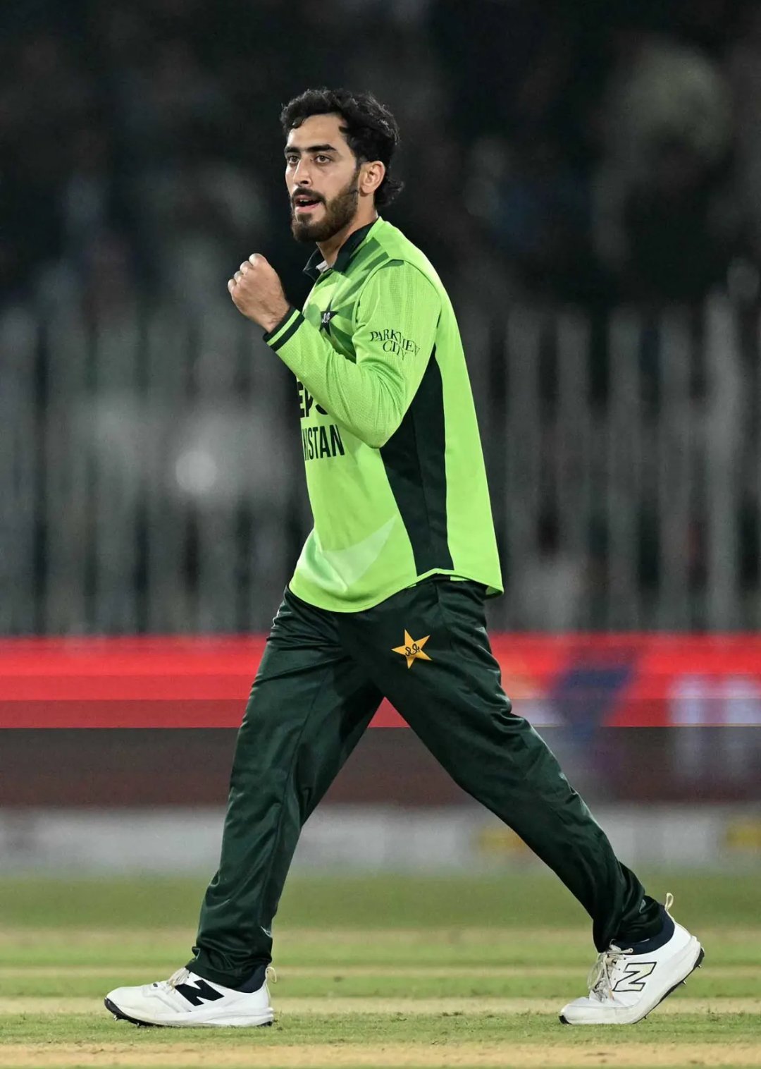 Arafat Minhas’s 59 and career-best 6 for 40 lead Pakistan to an 87-run win over England in Rawalpindi