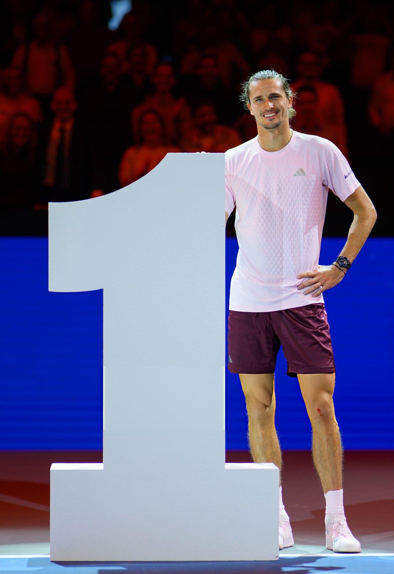 Zverev routs Fery, Medvedev books a Turin place and Alcaraz edges Paul as Vienna semi-finals are set: Vienna Open quarter-final round-up