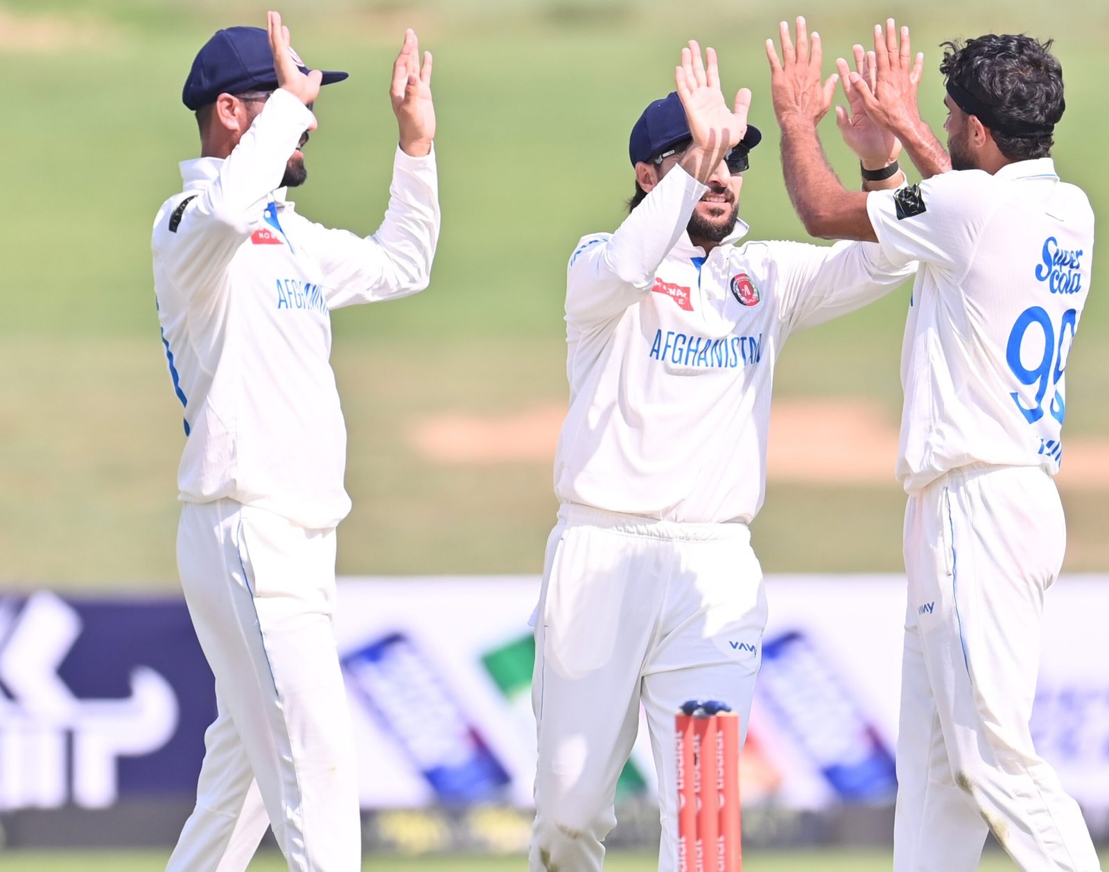 Rahmat Shah and Malik steer Afghanistan to 211 for 4 after seamers bowl Bangladesh out for 346