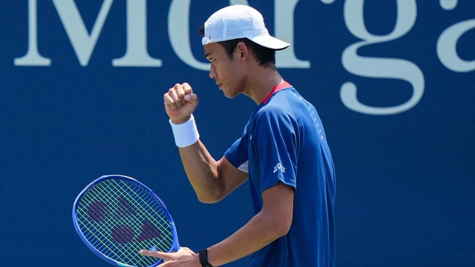 Qualifier Sakamoto, ranked 137th, stuns Rublev in straight sets at the Shanghai Masters