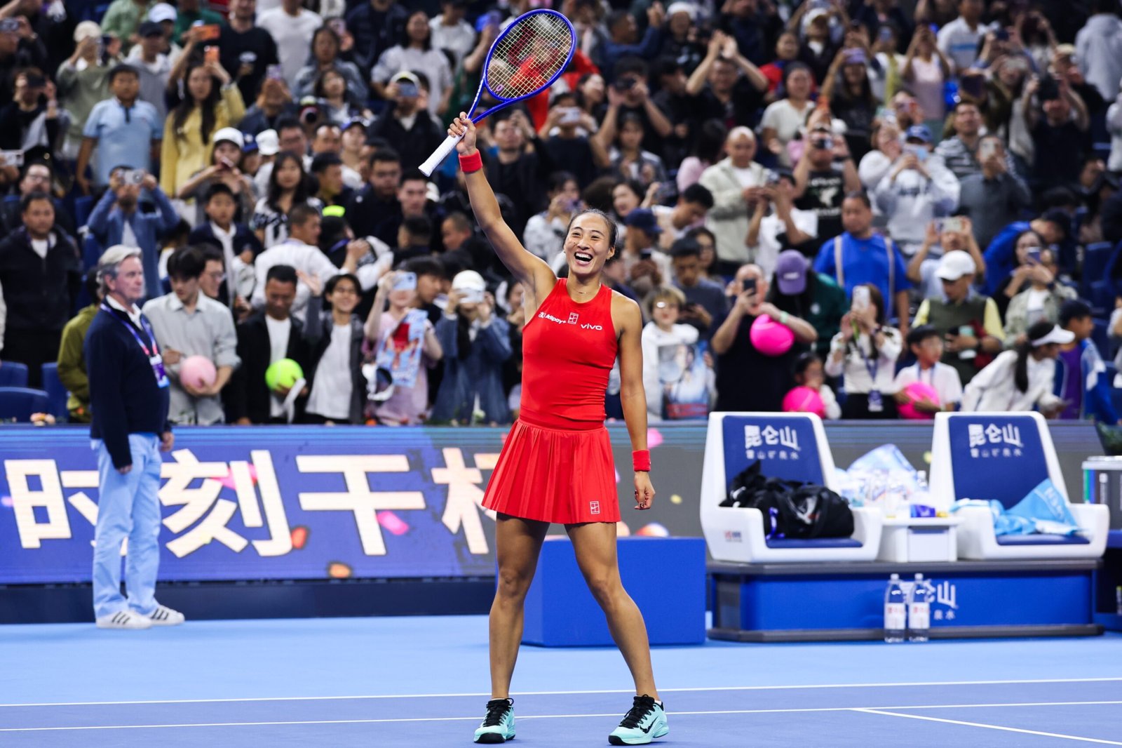 Zheng Qinwen becomes first Chinese finalist at the China Open and will face Andreeva